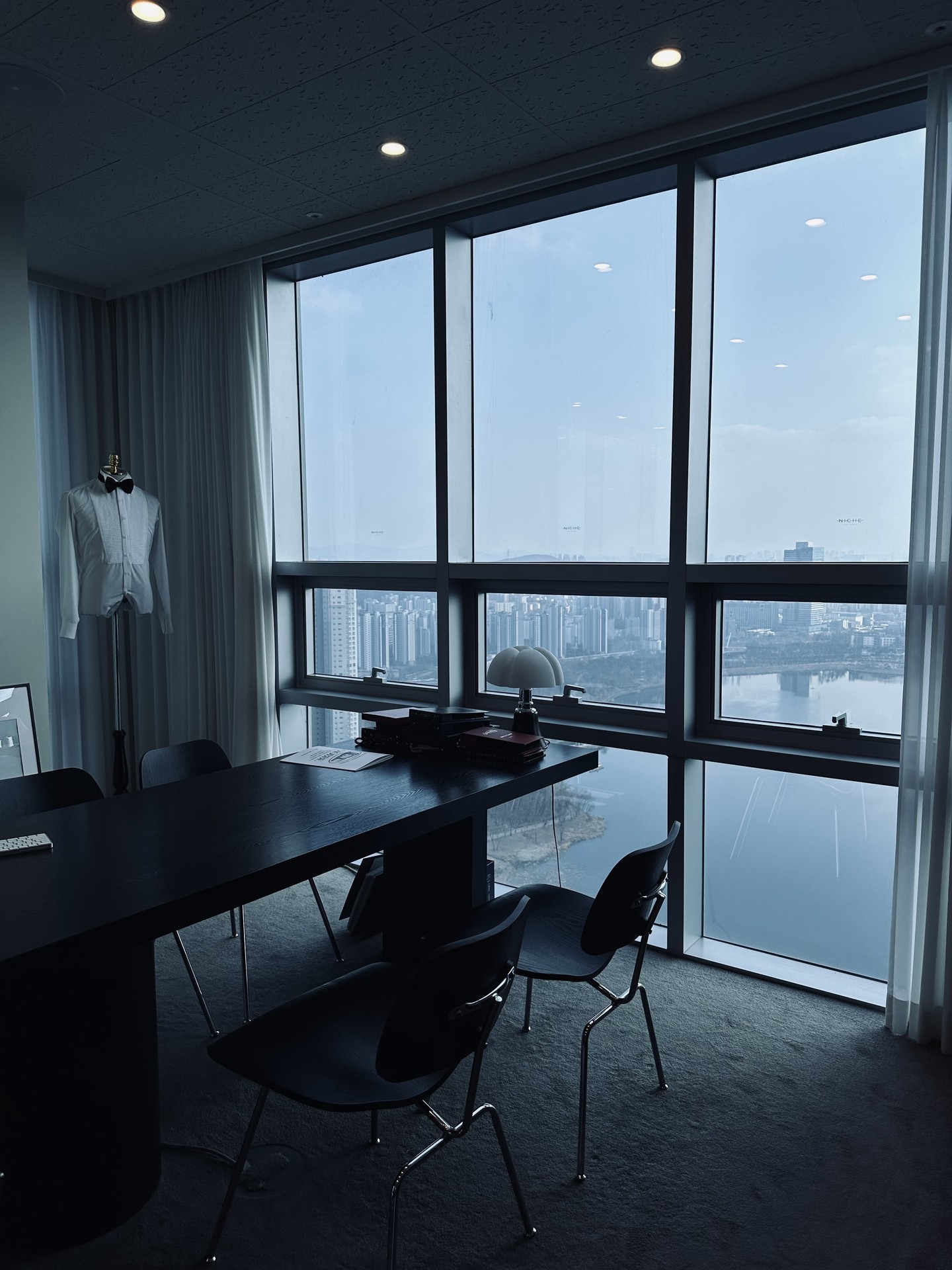 니치포그룸 수원본점 매장 컷 2